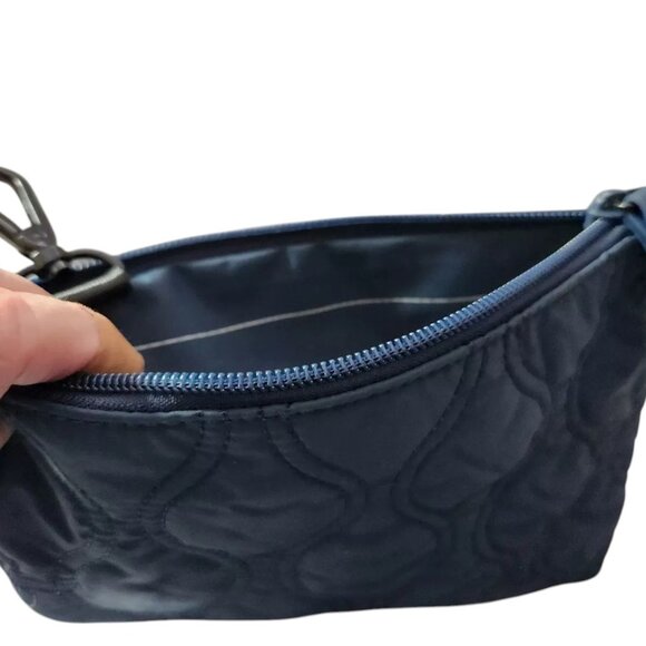 Dare To Roam VIP Zipper Pouch Navy Makeup & Misc. Antimicrobial Organizer NEW - Picture 2 of 4